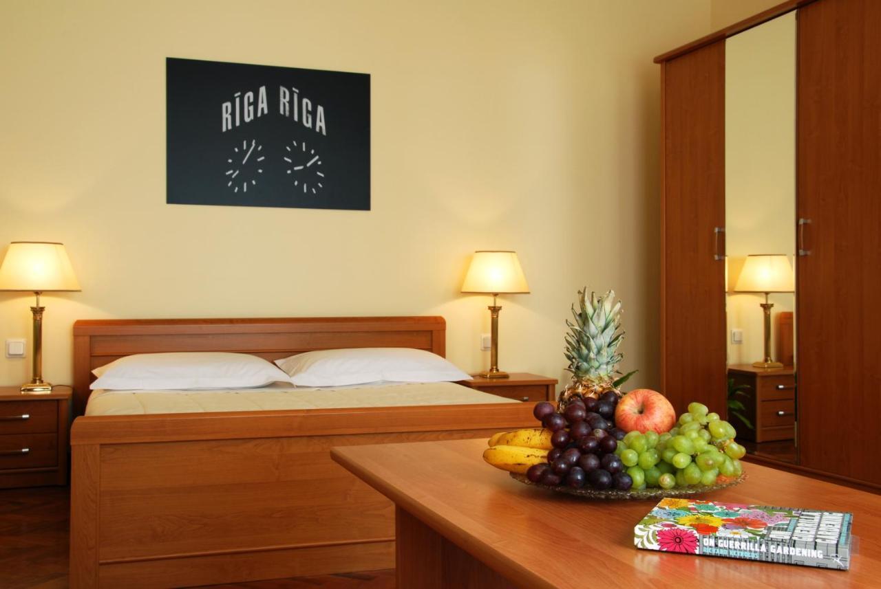 Baltic Suites Рига Стая снимка